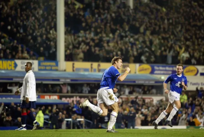 Framed Print : Everton's Glory: Everton 2-1 Portsmouth (04-01-05)