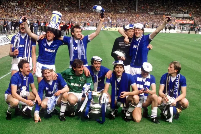 Framed Print : Everton's Glory: FA Cup Victory over Watford (1984) - Everton Celebrates