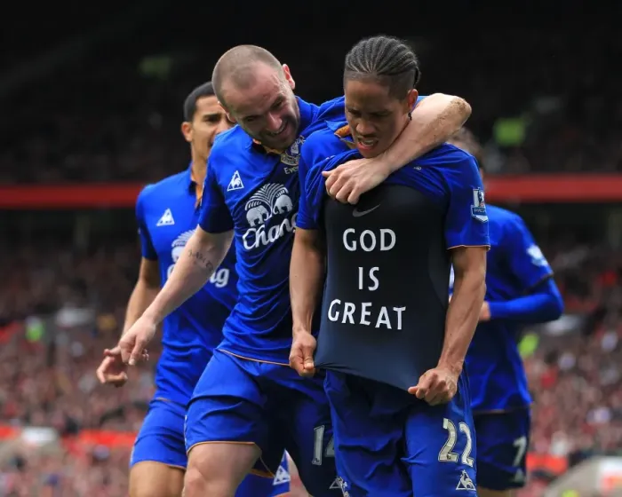 Framed Print : Everton's God is Great Goal: Pienaar Stuns Manchester United with Fourth Strike (22 April 2012) Framed Print : Everton's God is Great Goal: Pienaar Stuns Manchester United with Fourth Strike (22 April 2012)