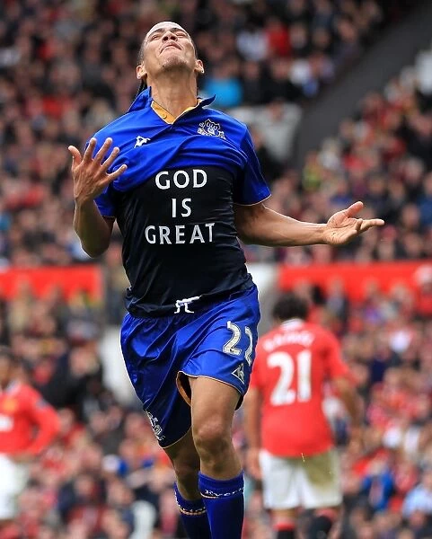Everton's Historic God is Great Comeback: Steven Pienaar's Stunning Goal at Old Trafford (22 April 2012)