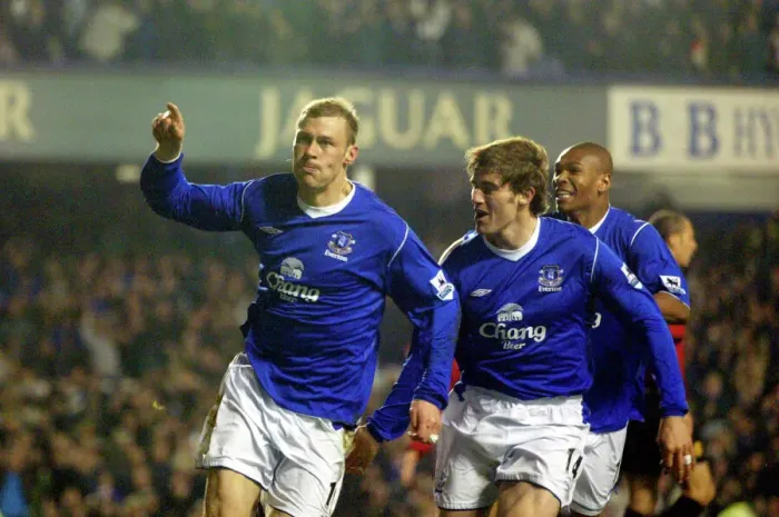 Framed Print : Everton's Historic Victory: Everton 1-0 Man United (04-05) Framed Print : Everton's Historic Victory: Everton 1-0 Man United (04-05)