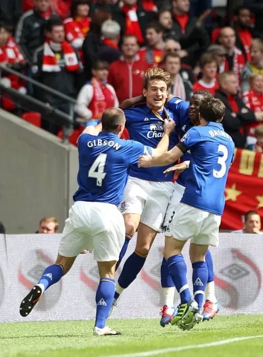 Framed Print : Everton's Jelavic Scores Opening Goal Against Liverpool in FA Cup Semi-Final at Wembley Stadium (April 14, 2012) Framed Print : Everton's Jelavic Scores Opening Goal Against Liverpool in FA Cup Semi-Final at Wembley Stadium (April 14, 2012)