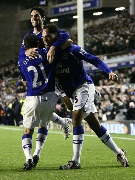 Everton's Joleon Lescott and Leon Osman Celebrate First Goal Against Aston Villa (08 / 09)