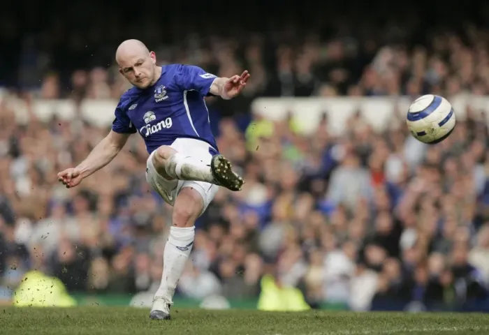 Framed Print : Everton's Lee Carsley: Unleashing a Curling Free-Kick Masterclass Framed Print : Everton's Lee Carsley: Unleashing a Curling Free-Kick Masterclass