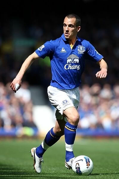Everton's Leon Osman in Action: Thrilling Moments from Everton vs Newcastle United (13 May 2012, Goodison Park)