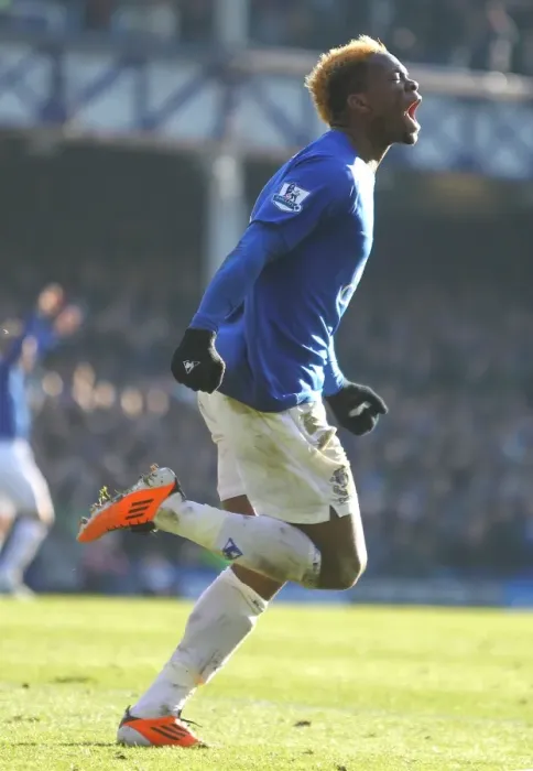 Framed Print : Everton's Louis Saha: Celebrating the Opening Goal in FA Cup Fourth Round Clash Against Chelsea at Goodison Park (29 January 2011)