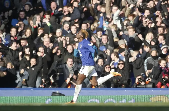 Framed Print : Everton's Louis Saha: First Goal Bliss Against Chelsea in FA Cup (29 January 2011) Framed Print : Everton's Louis Saha: First Goal Bliss Against Chelsea in FA Cup (29 January 2011)