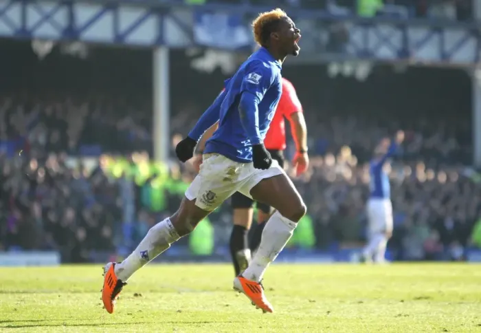 Framed Print : Everton's Louis Saha: Jubilant Over Opening Goal Against Chelsea in FA Cup (29 January 2011) Framed Print : Everton's Louis Saha: Jubilant Over Opening Goal Against Chelsea in FA Cup (29 January 2011)