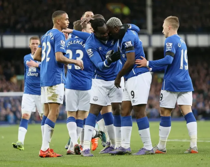 Framed Print : Everton's Lukaku Scores Brace: 2-0 Lead over Aston Villa (Premier League)