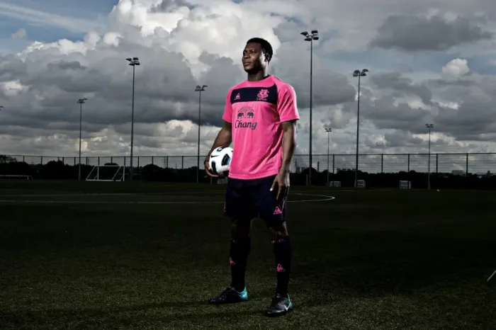 Framed Print : Everton's Powerhouse: Ayegbeni Yakubu Framed Print : Everton's Powerhouse: Ayegbeni Yakubu
