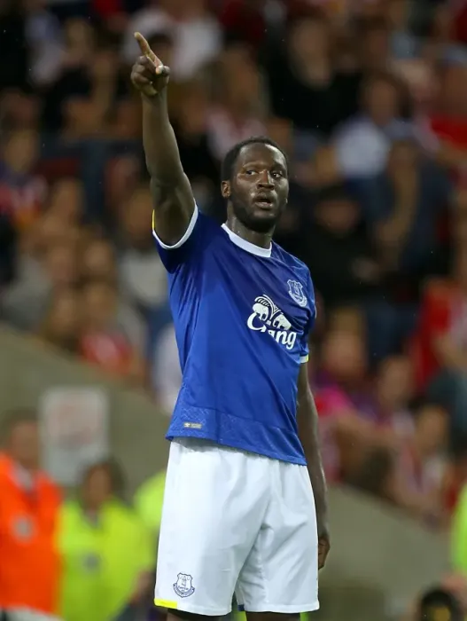 Framed Print : Everton's Romelu Lukaku Celebrates Scoring the Second Goal Against Sunderland in Premier League at Stadium of Light Framed Print : Everton's Romelu Lukaku Celebrates Scoring the Second Goal Against Sunderland in Premier League at Stadium of Light