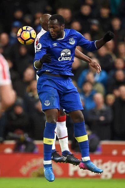 Everton's Romelu Lukaku Clashes with Bruno Martins Indi in Premier League Showdown at bet365 Stadium