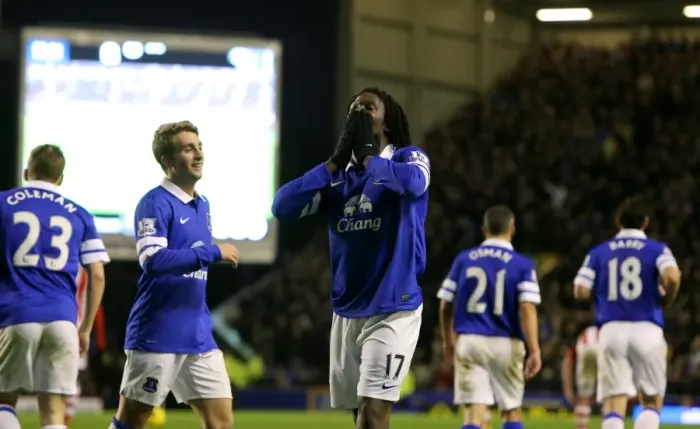Framed Print : Everton's Romelu Lukaku Scores Fourth Goal Against Stoke City in Premier League