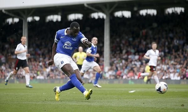 Everton's Romelu Lukaku Scores His Third Goal Against Fulham at Craven Cottage (30-03-2014)