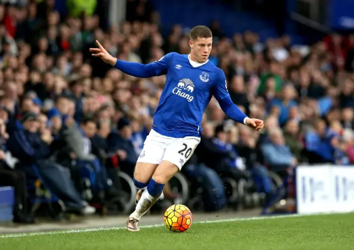 Framed Print : Evertons Ross Barkley in action Framed Print : Evertons Ross Barkley in action