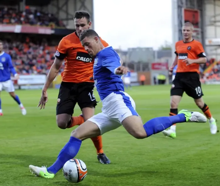 Framed Print : Everton's Ross Barkley in Action: Pre-Season Thriller at Dundee United's Tannadice Park Framed Print : Everton's Ross Barkley in Action: Pre-Season Thriller at Dundee United's Tannadice Park