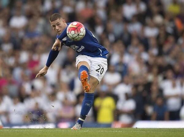 Everton's Ross Barkley Faces Off Against Tottenhotspur in Premier League Clash - Devlin / PA Wire