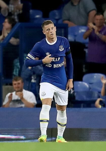 Everton's Ross Barkley Honors Late Sid Benson with Emotional Goal Celebration in EFL Cup Match vs. Yeovil Town