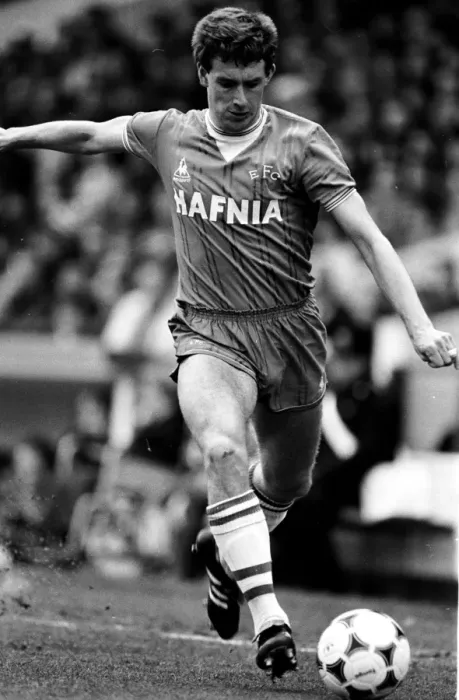 Framed Print : Everton's Star: Kevin Sheedy in Action (May 1985) Framed Print : Everton's Star: Kevin Sheedy in Action (May 1985)
