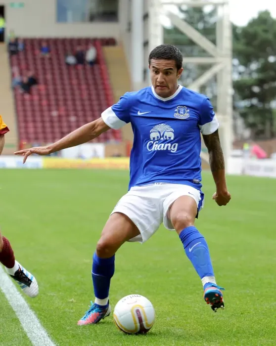 Framed Print : Everton's Tim Cahill Fights for Victory: Everton vs Motherwell (Pre-Season Friendly) Framed Print : Everton's Tim Cahill Fights for Victory: Everton vs Motherwell (Pre-Season Friendly)