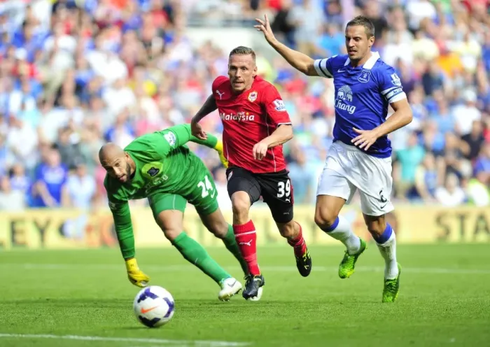 Framed Print : Everton's Tim Howard Shines: 0-0 Stalemate Against Cardiff City (August 31, 2013) Framed Print : Everton's Tim Howard Shines: 0-0 Stalemate Against Cardiff City (August 31, 2013)