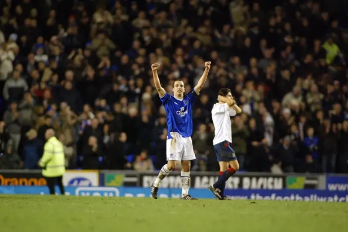 Framed Print : Everton's Triumph: Everton 2-1 Portsmouth (04-01-05) Framed Print : Everton's Triumph: Everton 2-1 Portsmouth (04-01-05)