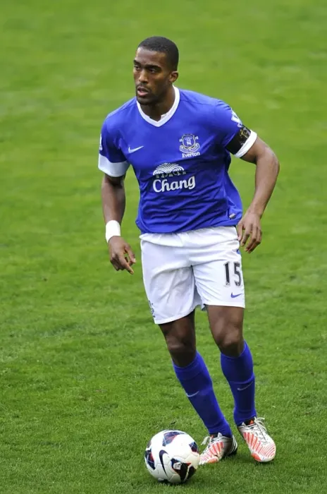 Framed Print : Everton's Triumph over Queens Park Rangers: Distin's Dominance (13-04-2013) Framed Print : Everton's Triumph over Queens Park Rangers: Distin's Dominance (13-04-2013)
