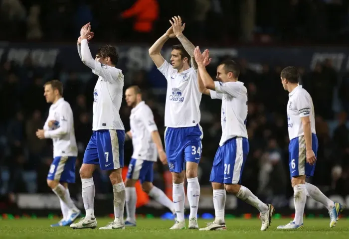 Framed Print : Everton's Triumph at Upton Park: A Memorable Victory for Players and Fans (22-12-2012)