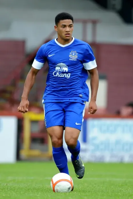 Framed Print : Everton's Tyas Browning in Pre-Season Action Against Partick Thistle at Firhill Stadium Framed Print : Everton's Tyas Browning in Pre-Season Action Against Partick Thistle at Firhill Stadium