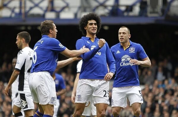 Everton's Unforgettable Double: Marouane Fellaini's Brace Secures Dramatic 28 April 2012 Victory Over Fulham