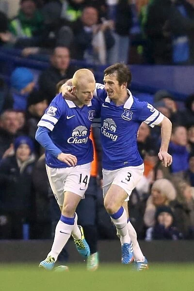 Everton's Unforgettable Goal: Naismith and Baines Emotional Celebration (Everton 2-1 Aston Villa, 01-02-2014)