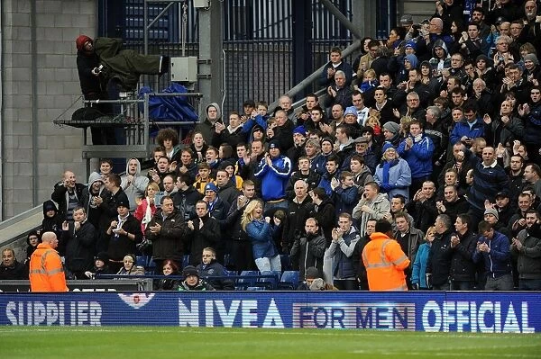 Everton's Unwavering Sea of Blues: A Passionate Display at The Hawthorns (Everton vs. West Bromwich Albion, Barclays Premier League, 01.01.2012)