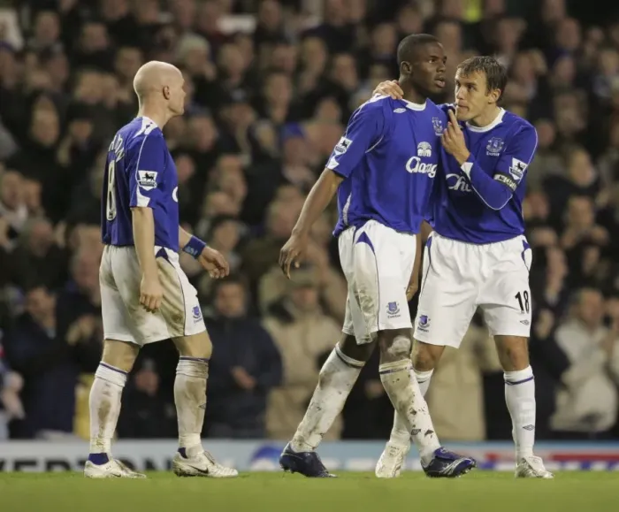 Framed Print : Everton's Victor Anichebe Scores and Celebrates Double with Captain Neville (Everton vs Newcastle United)