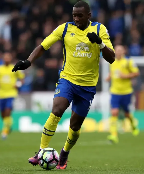 Framed Print : Everton's Yannick Bolasie in Action Against Burnley at Turf Moor, Premier League Framed Print : Everton's Yannick Bolasie in Action Against Burnley at Turf Moor, Premier League