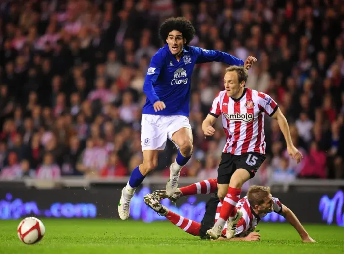 Framed Print : FA Cup Sixth Round Replay: Intense Clash Between Marouane Fellaini of Everton and Sunderland's David Vaughan and Michael Turner Framed Print : FA Cup Sixth Round Replay: Intense Clash Between Marouane Fellaini of Everton and Sunderland's David Vaughan and Michael Turner
