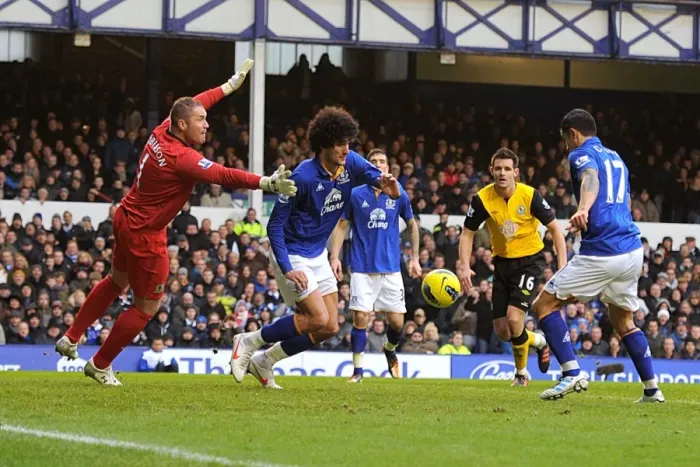 Framed Print : Fellaini-Cahill Strike: Everton's Duo Overpowers Blackburn's Robinson in Premier League Clash (21 January 2012) Framed Print : Fellaini-Cahill Strike: Everton's Duo Overpowers Blackburn's Robinson in Premier League Clash (21 January 2012)