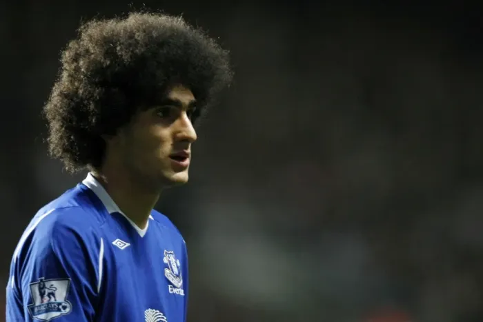 Framed Print : Fellaini Leads Everton's Charge Against Newcastle United in Barclays Premier League (22 / 2 / 09) Framed Print : Fellaini Leads Everton's Charge Against Newcastle United in Barclays Premier League (22 / 2 / 09)