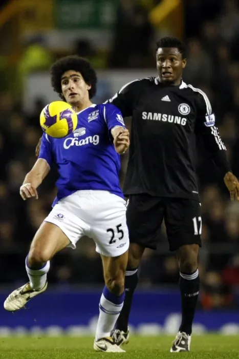 Framed Print : Fellaini vs Mikel: A Battle in the Heart of Midfield - Everton vs Chelsea, Premier League, 22 / 12 / 08 Framed Print : Fellaini vs Mikel: A Battle in the Heart of Midfield - Everton vs Chelsea, Premier League, 22 / 12 / 08