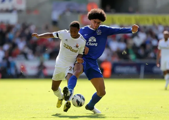 Framed Print : Fellaini's Battle: Everton's 3-0 Victory over Swansea City (September 22, 2012) Framed Print : Fellaini's Battle: Everton's 3-0 Victory over Swansea City (September 22, 2012)