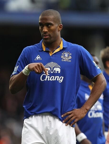 Fifth Round FA Cup Battle: Sylvain Distin of Everton vs Blackpool at Goodison Park (18 February 2012)