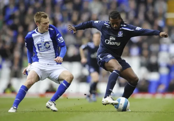 Framed Print : Football - Birmingham City v Everton Barclays Premier League - St Andrews - 12  /  4  /  08 Birmingham Citys Sebastian Larsson in action against Manuel Fernandes - Evertons Mandatory Credit: Action Images  /  Tony O Brien Livepic NO ONLINE  /  I