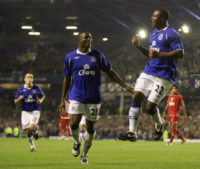 Framed Print : Football - Everton v Standard Liege UEFA Cup First Framed Print : Football - Everton v Standard Liege UEFA Cup First