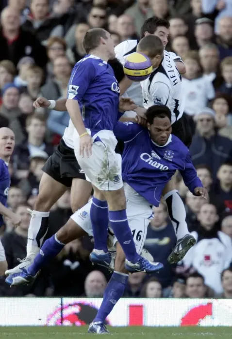 Framed Print : Fulham v Everton - 4 / 11 / 06 Evertons Joleon Lescott and Leon Osman Framed Print : Fulham v Everton - 4 / 11 / 06 Evertons Joleon Lescott and Leon Osman