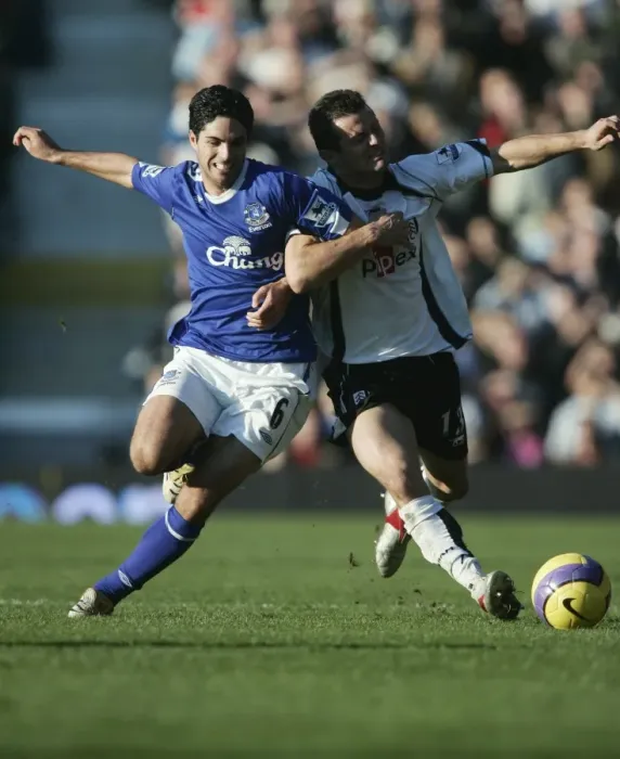 Framed Print : Fulham v Everton 4 / 11 / 06 Tomasz Radzinski Fulham in action against Mikel Arteta Framed Print : Fulham v Everton 4 / 11 / 06 Tomasz Radzinski Fulham in action against Mikel Arteta