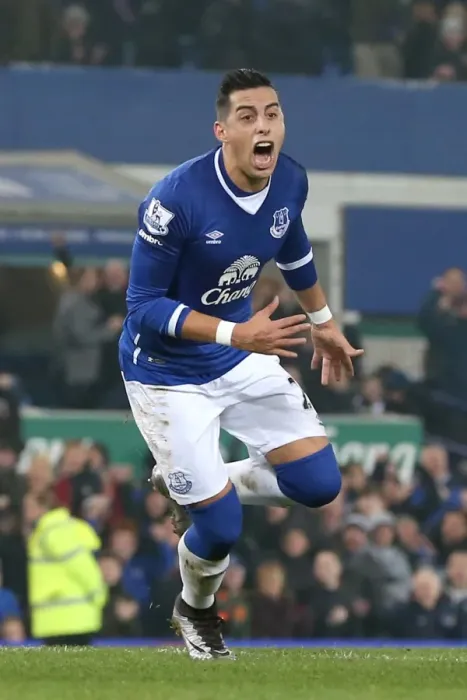 Framed Print : Funes Mori Stuns Manchester City: Everton's Argentine Defender Scores First Goal in Capital One Cup Semi-Final