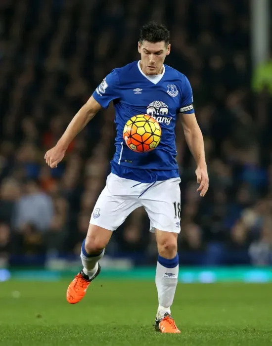 Framed Print : Gareth Barry in Action: Everton vs. Tottenham Hotspur, Barclays Premier League, Goodison Park Framed Print : Gareth Barry in Action: Everton vs. Tottenham Hotspur, Barclays Premier League, Goodison Park