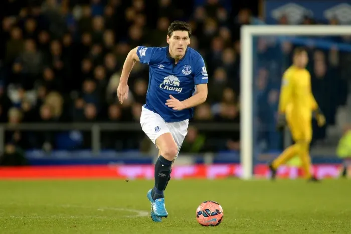 Framed Print : Gareth Barry Leads Everton in FA Cup Battle against West Ham United at Goodison Park Framed Print : Gareth Barry Leads Everton in FA Cup Battle against West Ham United at Goodison Park