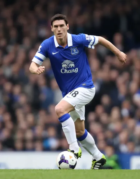 Framed Print : Gareth Barry's Leadership: Everton's Victory Over Manchester United (21-04-2014, Barclays Premier League, Goodison Park) Framed Print : Gareth Barry's Leadership: Everton's Victory Over Manchester United (21-04-2014, Barclays Premier League, Goodison Park)