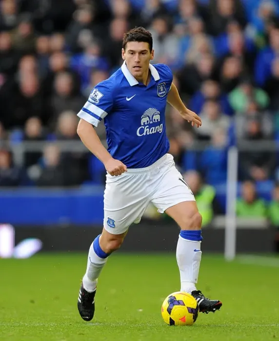 Framed Print : Gareth Barry's Stalemate: Everton vs. Tottenham Hotspur, 0-0, Barclays Premier League, Goodison Park, November 3, 2013 Framed Print : Gareth Barry's Stalemate: Everton vs. Tottenham Hotspur, 0-0, Barclays Premier League, Goodison Park, November 3, 2013