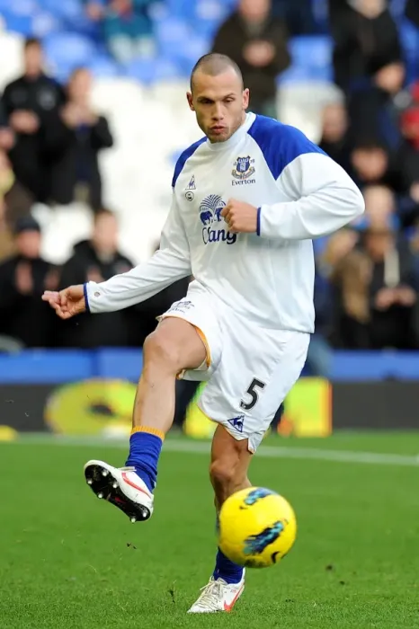 Framed Print : Heitinga in Action: Everton vs. Blackburn Rovers, Premier League (21 January 2012, Goodison Park) Framed Print : Heitinga in Action: Everton vs. Blackburn Rovers, Premier League (21 January 2012, Goodison Park)